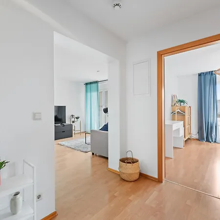 Apartment Anytime - Rita In