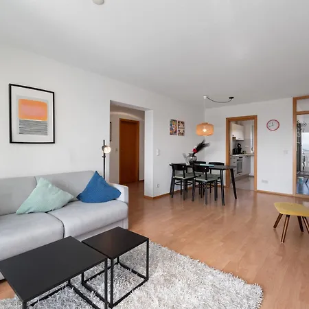 Apartment Anytime - Rita In